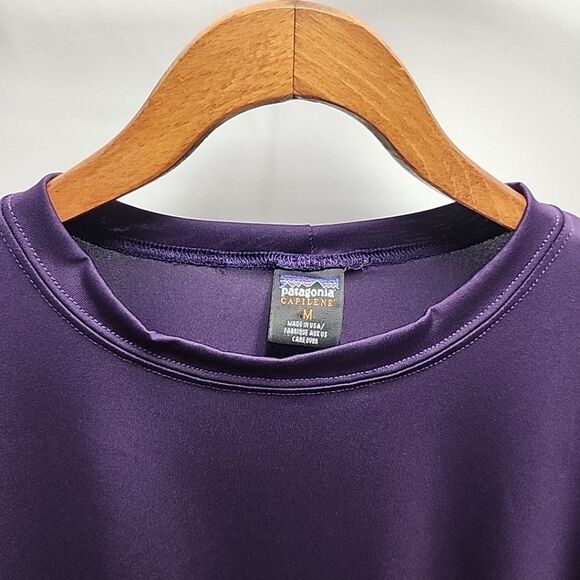 Patagonia Capilene Cool Daily Tee T-Shirt Short Sleeves Solid Purple Men's M - Picture 3 of 9
